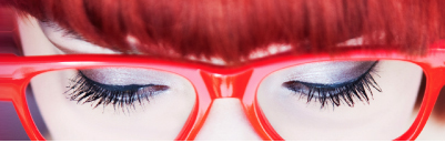 Umwelteinflüsse und Kontaktlinsen vs. Brille